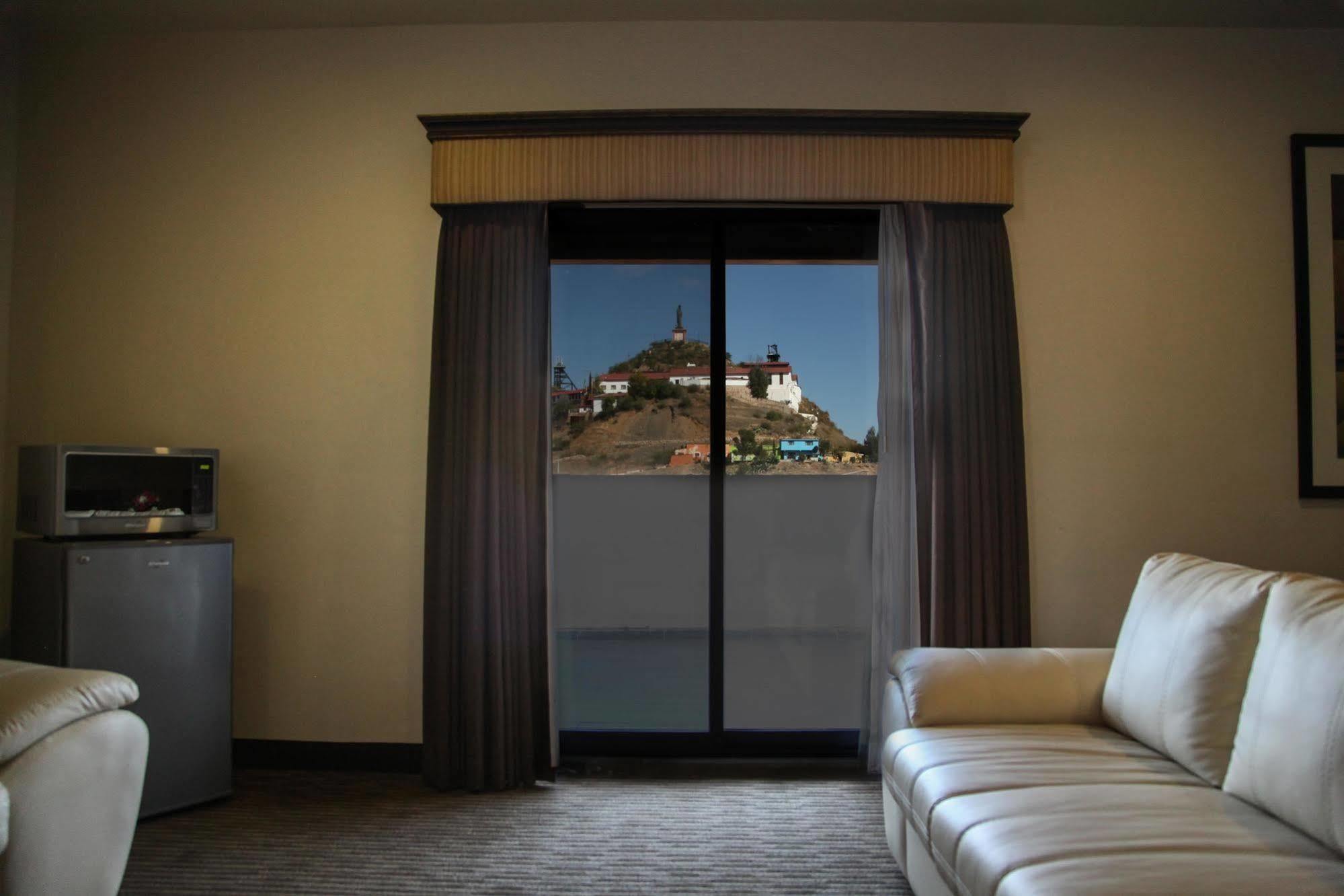 Best Western Plus La Mina Parral 객실 사진