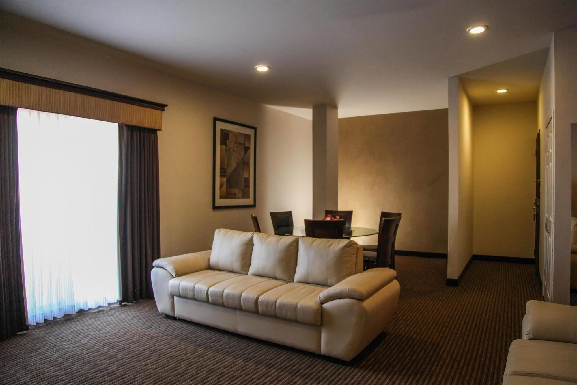 Best Western Plus La Mina Parral 객실 사진