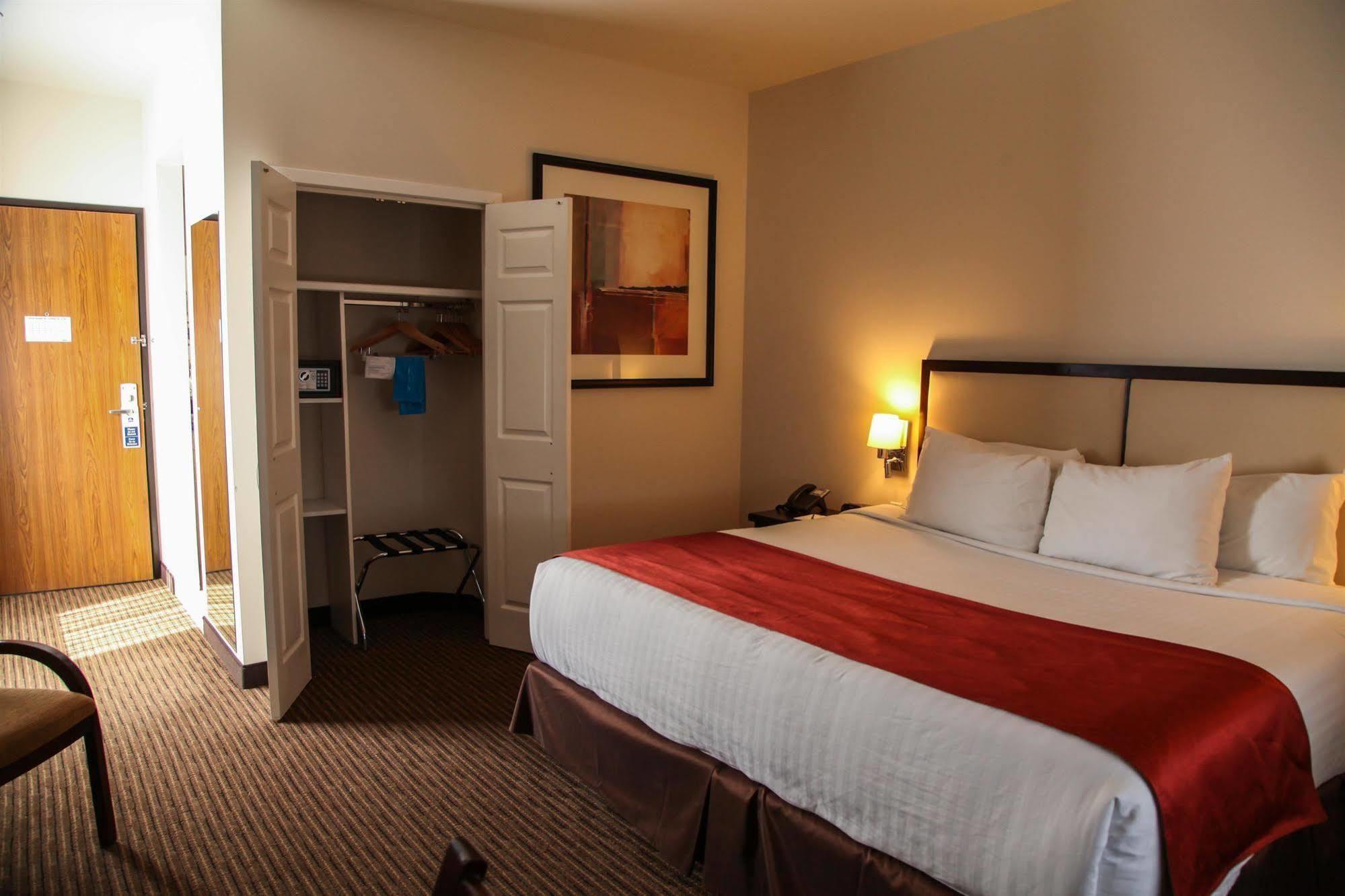 Best Western Plus La Mina Parral 객실 사진