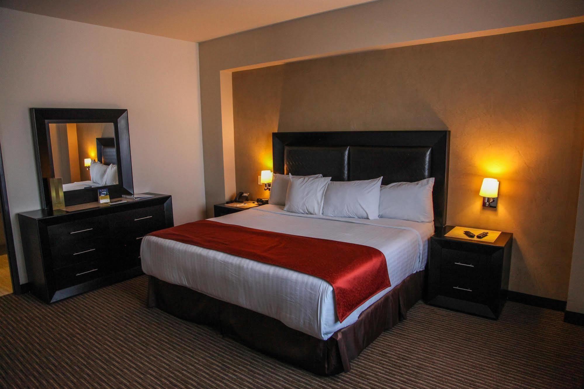 Best Western Plus La Mina Parral 객실 사진